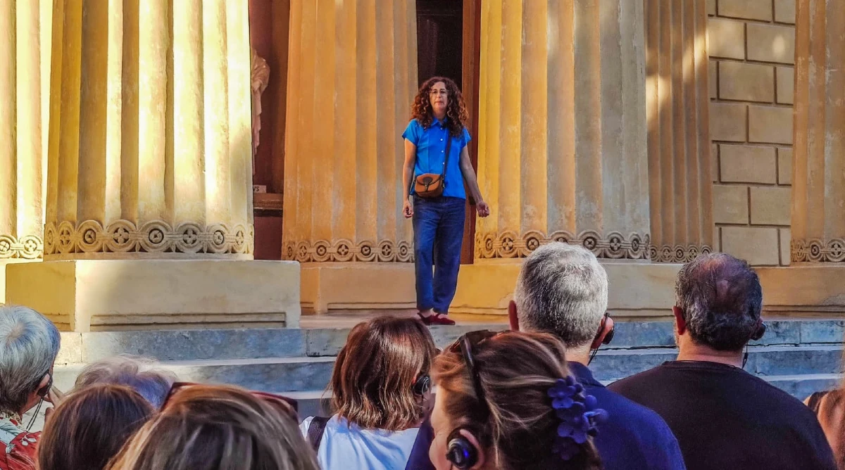 Teresa Mannino, una guida speciale per l'Orto Botanico di Palermo